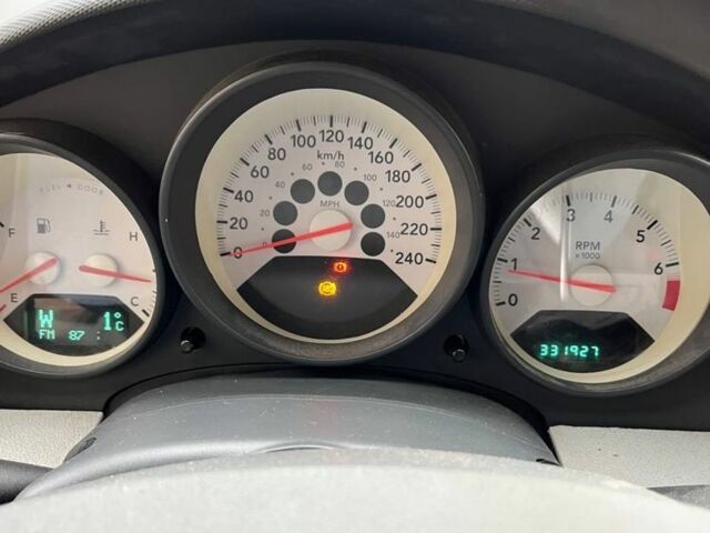 Сірий Додж Caliber, об'ємом двигуна 1.8 л та пробігом 311 тис. км за 4500 $, фото 12 на Automoto.ua