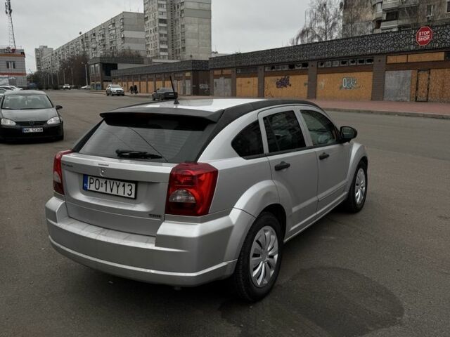 Серый Додж Калибер, объемом двигателя 2 л и пробегом 296 тыс. км за 3100 $, фото 2 на Automoto.ua