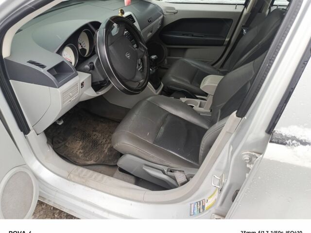 Серый Додж Калибер, объемом двигателя 2 л и пробегом 162 тыс. км за 5950 $, фото 5 на Automoto.ua