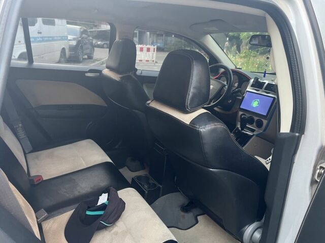 Серый Додж Калибер, объемом двигателя 2 л и пробегом 180 тыс. км за 4999 $, фото 15 на Automoto.ua