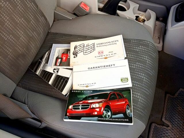 Сірий Додж Caliber, об'ємом двигуна 1.8 л та пробігом 140 тис. км за 5500 $, фото 11 на Automoto.ua