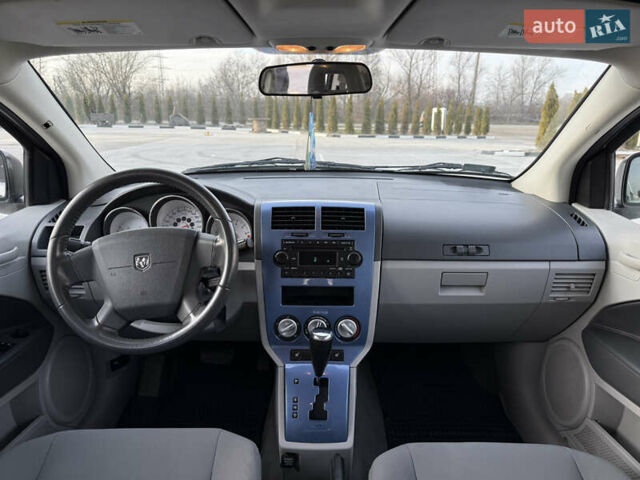 Серый Додж Калибер, объемом двигателя 2 л и пробегом 210 тыс. км за 4400 $, фото 10 на Automoto.ua