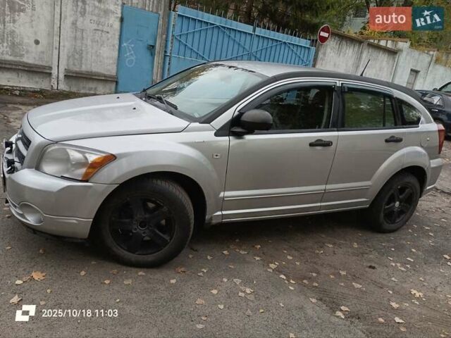 Серый Додж Калибер, объемом двигателя 2 л и пробегом 402 тыс. км за 6300 $, фото 4 на Automoto.ua