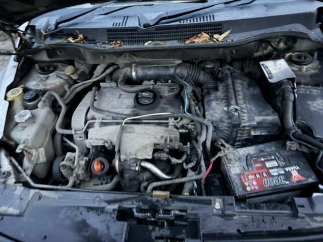 Сірий Додж Caliber, об'ємом двигуна 2 л та пробігом 210 тис. км за 2700 $, фото 9 на Automoto.ua