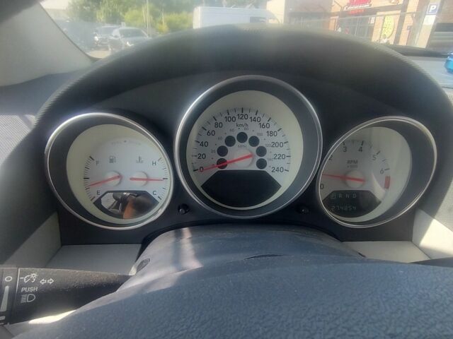 Серый Додж Калибер, объемом двигателя 2 л и пробегом 280 тыс. км за 5000 $, фото 2 на Automoto.ua