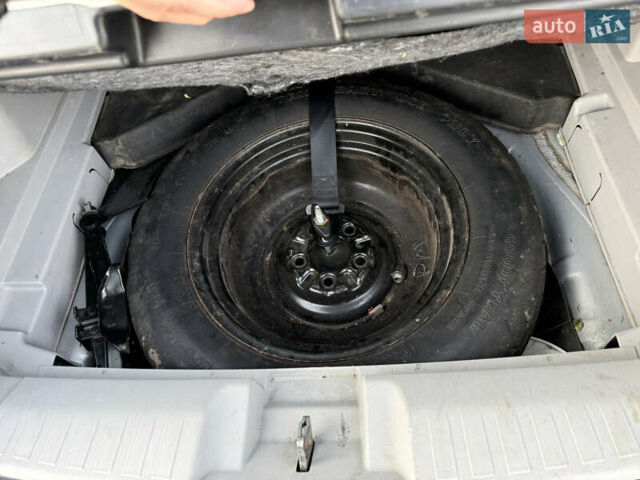 Серый Додж Калибер, объемом двигателя 2 л и пробегом 210 тыс. км за 4400 $, фото 34 на Automoto.ua