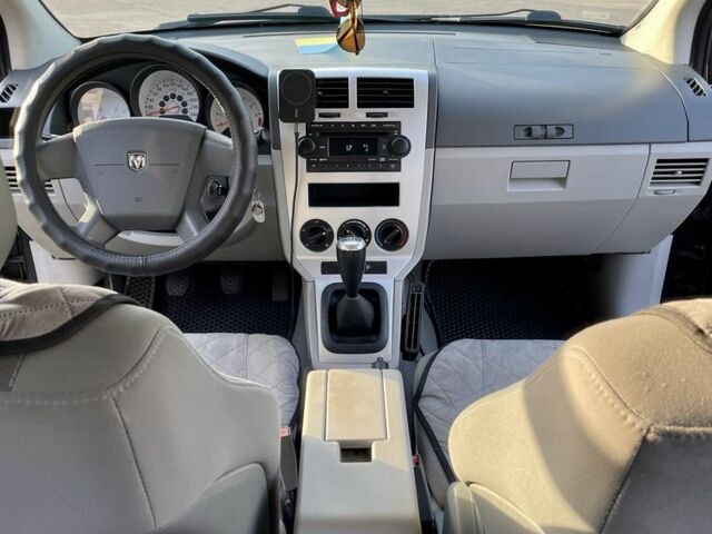 Сірий Додж Caliber, об'ємом двигуна 1.8 л та пробігом 200 тис. км за 6000 $, фото 12 на Automoto.ua