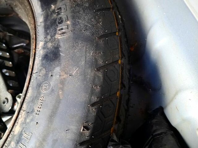 Сірий Додж Caliber, об'ємом двигуна 1.8 л та пробігом 140 тис. км за 5500 $, фото 9 на Automoto.ua