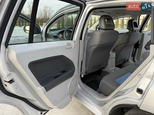 Серый Додж Калибер, объемом двигателя 2 л и пробегом 210 тыс. км за 4400 $, фото 28 на Automoto.ua