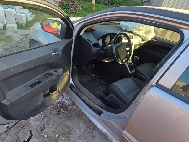 Додж Калибер 2007 в Кривом Роге на Automoto.ua Серый Додж Калибер, объемом двигателя 0 л и пробегом 300 тыс. км за 1000 $, фото 7 на Automoto.ua