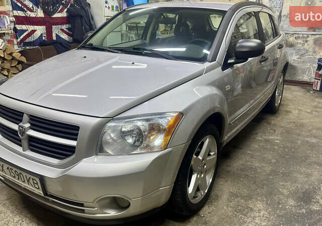 Серый Додж Калибер, объемом двигателя 2 л и пробегом 240 тыс. км за 5250 $, фото 5 на Automoto.ua