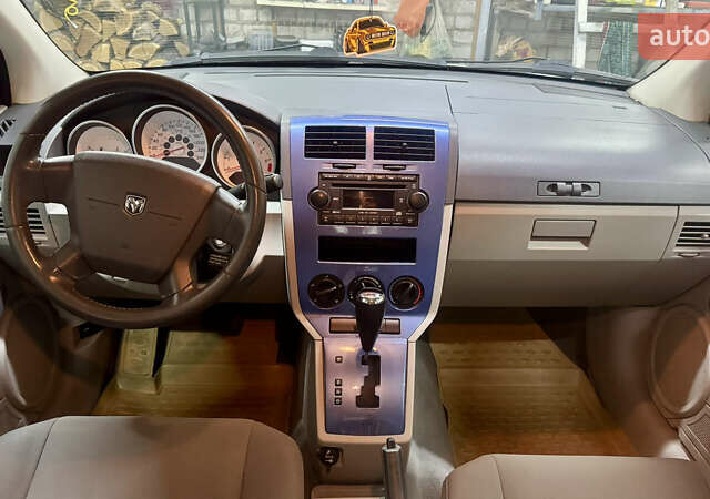 Серый Додж Калибер, объемом двигателя 2 л и пробегом 240 тыс. км за 5250 $, фото 8 на Automoto.ua