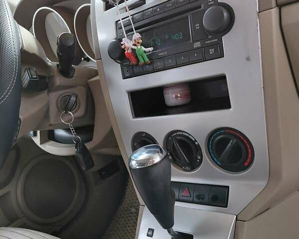 Серый Додж Калибер, объемом двигателя 2 л и пробегом 108 тыс. км за 6300 $, фото 10 на Automoto.ua