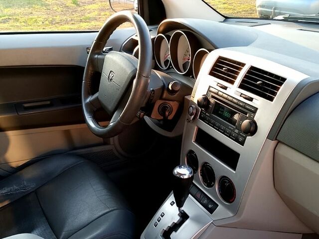 Сірий Додж Caliber, об'ємом двигуна 2 л та пробігом 235 тис. км за 6600 $, фото 6 на Automoto.ua