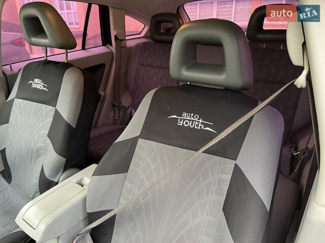 Серый Додж Калибер, объемом двигателя 1.8 л и пробегом 331 тыс. км за 4200 $, фото 10 на Automoto.ua