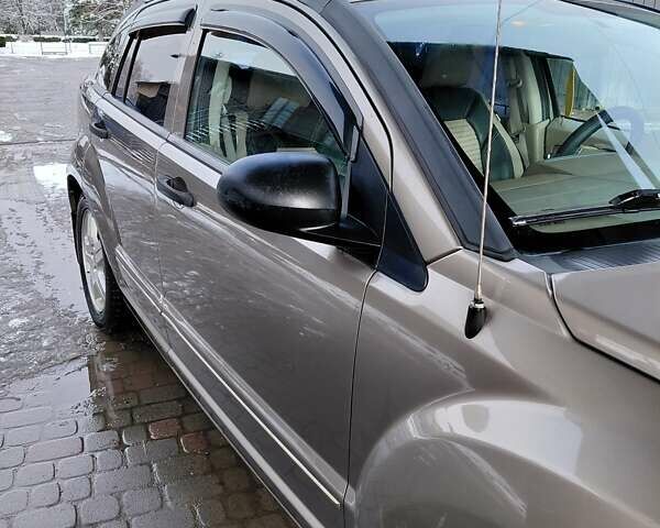 Серый Додж Калибер, объемом двигателя 2 л и пробегом 108 тыс. км за 6300 $, фото 1 на Automoto.ua