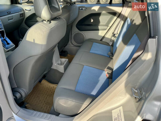 Сірий Додж Caliber, об'ємом двигуна 2 л та пробігом 240 тис. км за 4950 $, фото 12 на Automoto.ua