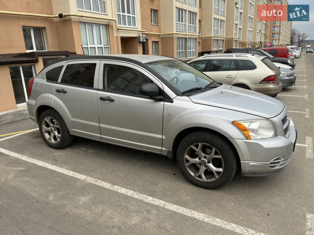 Серый Додж Калибер, объемом двигателя 1.8 л и пробегом 331 тыс. км за 4200 $, фото 4 на Automoto.ua