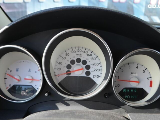 Сірий Додж Caliber, об'ємом двигуна 2 л та пробігом 191 тис. км за 6900 $, фото 18 на Automoto.ua
