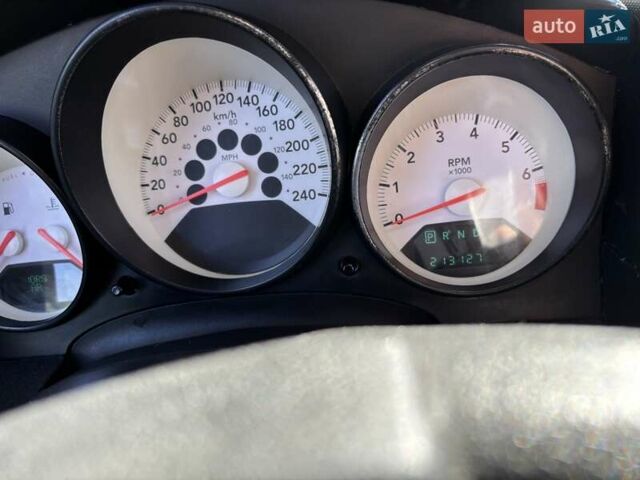 Сірий Додж Caliber, об'ємом двигуна 2 л та пробігом 213 тис. км за 3400 $, фото 9 на Automoto.ua