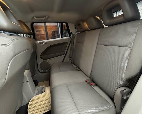 Серый Додж Калибер, объемом двигателя 1.8 л и пробегом 172 тыс. км за 5900 $, фото 9 на Automoto.ua