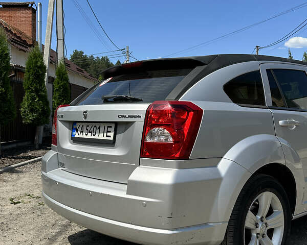 Серый Додж Калибер, объемом двигателя 2.4 л и пробегом 147 тыс. км за 8900 $, фото 9 на Automoto.ua