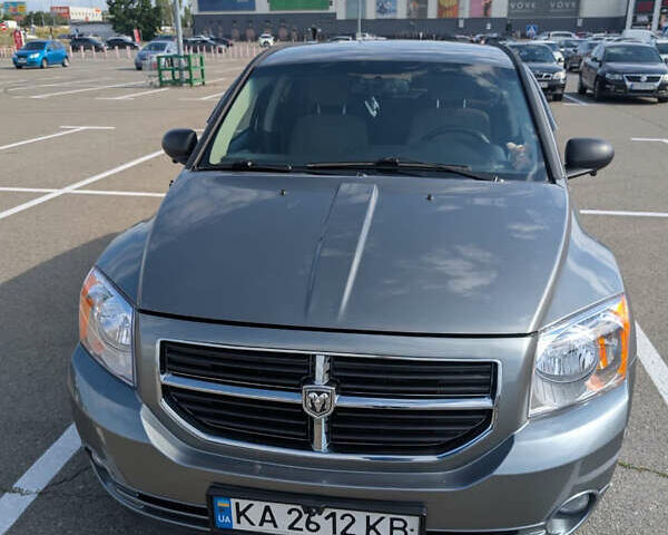 Серый Додж Калибер, объемом двигателя 2 л и пробегом 110 тыс. км за 8600 $, фото 2 на Automoto.ua