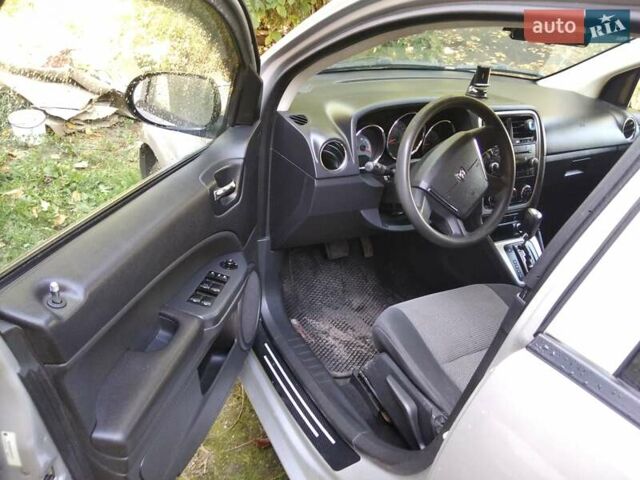 Серый Додж Калибер, объемом двигателя 2 л и пробегом 210 тыс. км за 7000 $, фото 10 на Automoto.ua