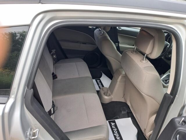 Серый Додж Калибер, объемом двигателя 2 л и пробегом 76 тыс. км за 8990 $, фото 17 на Automoto.ua