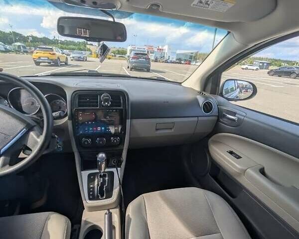 Сірий Додж Caliber, об'ємом двигуна 2 л та пробігом 177 тис. км за 7499 $, фото 6 на Automoto.ua