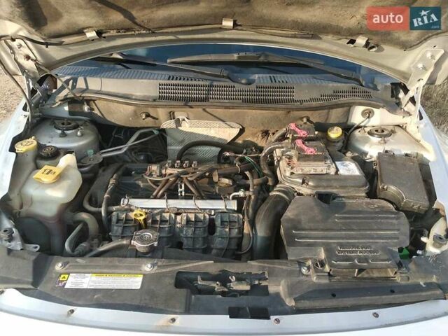 Сірий Додж Caliber, об'ємом двигуна 2 л та пробігом 200 тис. км за 8700 $, фото 14 на Automoto.ua
