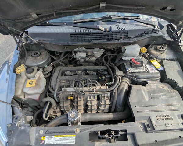 Сірий Додж Caliber, об'ємом двигуна 2 л та пробігом 177 тис. км за 7900 $, фото 9 на Automoto.ua