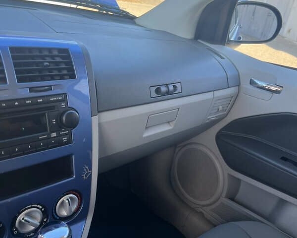 Синій Додж Caliber, об'ємом двигуна 2 л та пробігом 172 тис. км за 6200 $, фото 3 на Automoto.ua