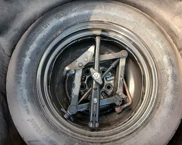 Помаранчевий Додж Caliber, об'ємом двигуна 2 л та пробігом 340 тис. км за 4000 $, фото 25 на Automoto.ua