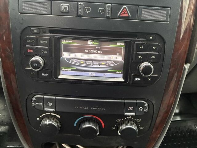 Черный Додж Караван, объемом двигателя 2.5 л и пробегом 393 тыс. км за 4000 $, фото 8 на Automoto.ua