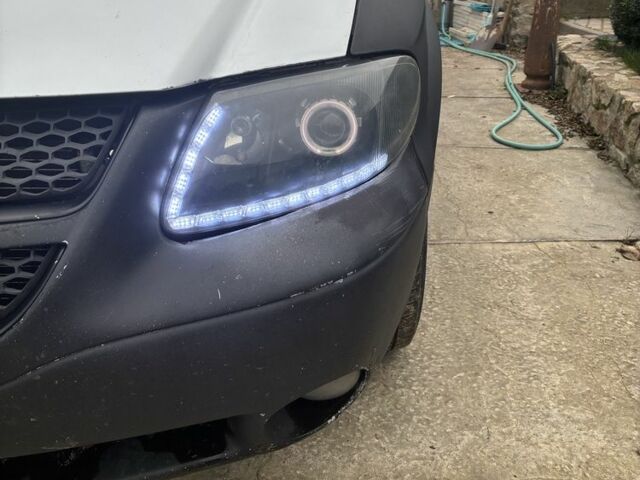 Черный Додж Караван, объемом двигателя 2.5 л и пробегом 393 тыс. км за 4000 $, фото 14 на Automoto.ua