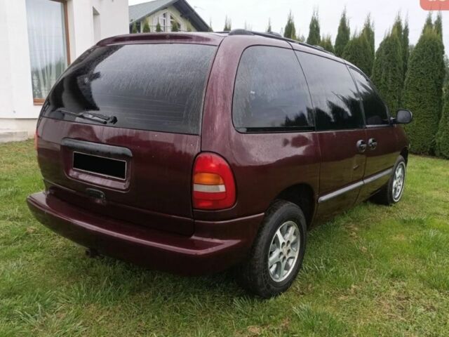 Коричневый Додж Караван, объемом двигателя 2.4 л и пробегом 270 тыс. км за 2200 $, фото 5 на Automoto.ua