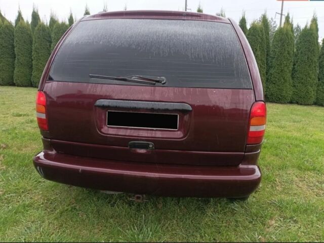 Коричневый Додж Караван, объемом двигателя 2.4 л и пробегом 270 тыс. км за 2200 $, фото 7 на Automoto.ua