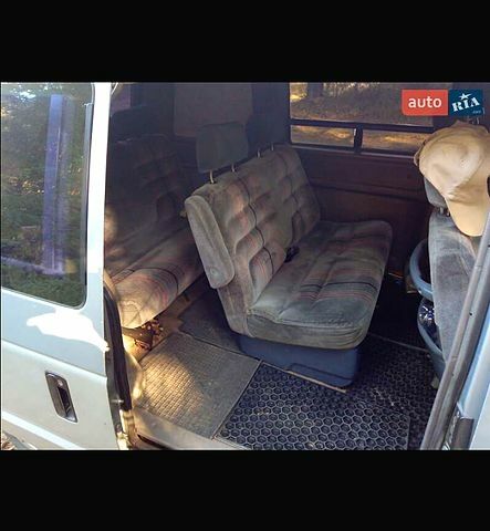 Додж Караван, объемом двигателя 3 л и пробегом 0 тыс. км за 1500 $, фото 4 на Automoto.ua