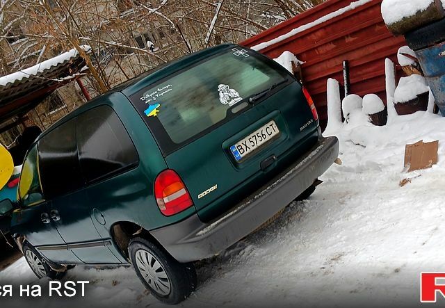 Додж Караван, объемом двигателя 2.5 л и пробегом 245 тыс. км за 3300 $, фото 1 на Automoto.ua