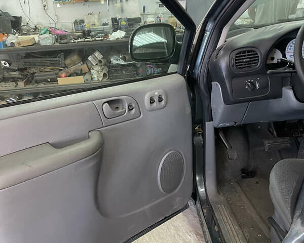 Додж Caravan, об'ємом двигуна 0 л та пробігом 86 тис. км за 750 $, фото 9 на Automoto.ua