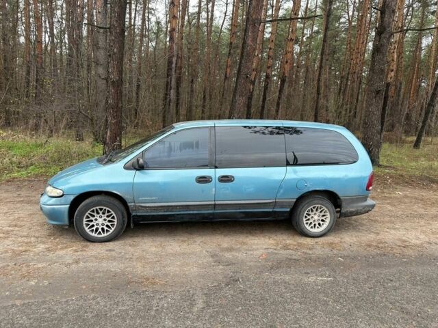 Синій Додж Caravan, об'ємом двигуна 3.3 л та пробігом 400 тис. км за 2200 $, фото 2 на Automoto.ua