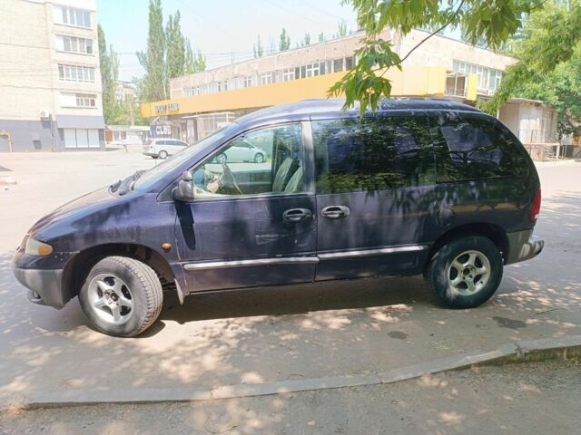 Синій Додж Caravan, об'ємом двигуна 2.4 л та пробігом 400 тис. км за 3200 $, фото 5 на Automoto.ua