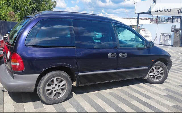 Синій Додж Caravan, об'ємом двигуна 2.5 л та пробігом 405 тис. км за 3400 $, фото 2 на Automoto.ua