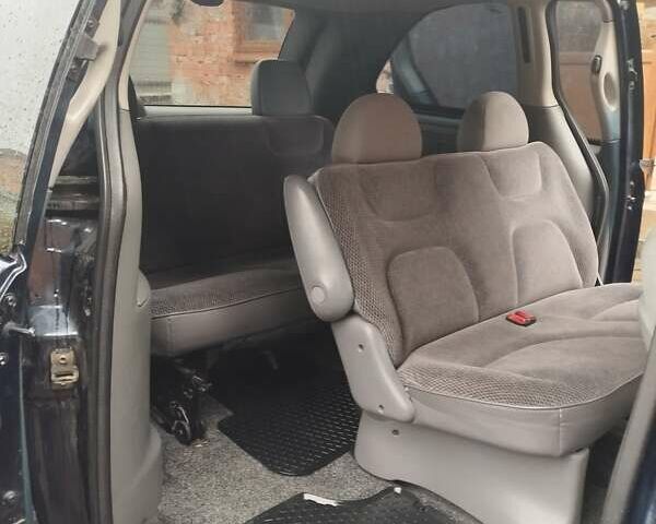Синий Додж Караван, объемом двигателя 3.3 л и пробегом 200 тыс. км за 5100 $, фото 22 на Automoto.ua