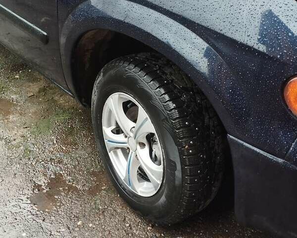 Синий Додж Караван, объемом двигателя 3.3 л и пробегом 200 тыс. км за 5100 $, фото 3 на Automoto.ua