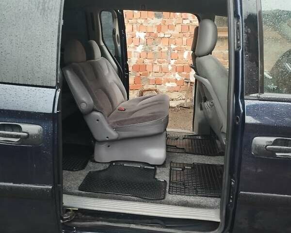 Синий Додж Караван, объемом двигателя 3.3 л и пробегом 200 тыс. км за 5100 $, фото 23 на Automoto.ua
