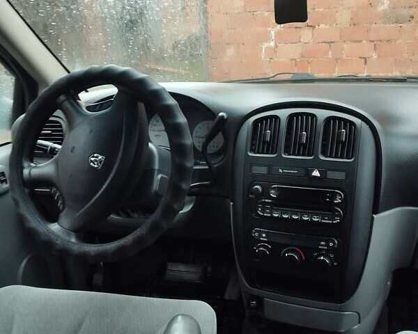 Синий Додж Караван, объемом двигателя 3.3 л и пробегом 200 тыс. км за 5100 $, фото 9 на Automoto.ua