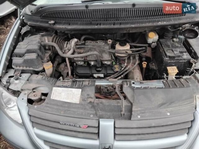 Синий Додж Караван, объемом двигателя 3.3 л и пробегом 270 тыс. км за 950 $, фото 5 на Automoto.ua