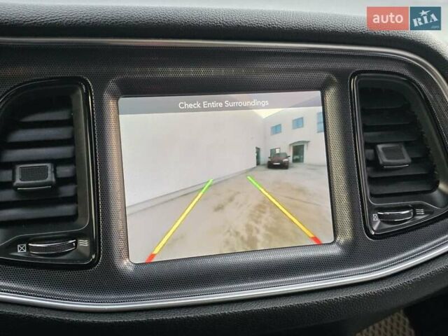 Белый Додж Челенджер, объемом двигателя 3.6 л и пробегом 95 тыс. км за 16500 $, фото 31 на Automoto.ua